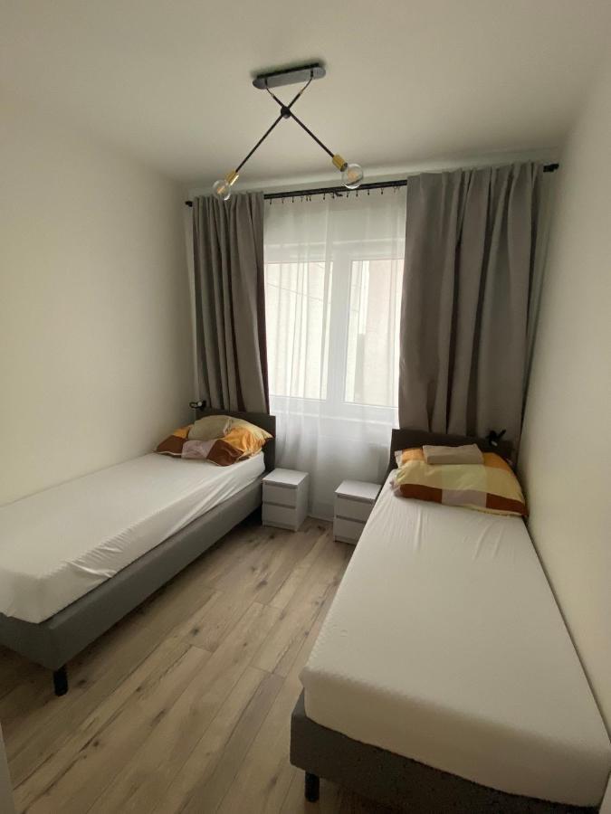 שצ'צ'ין Apartment Insat II מראה חיצוני תמונה